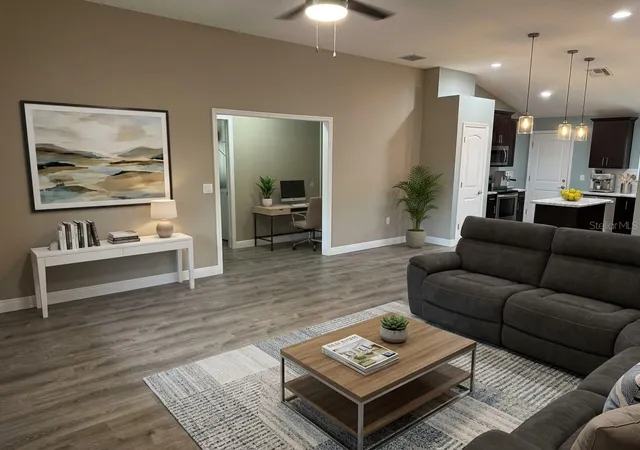 Photo 3 of Single family home for sale at 31502 Broadwater Ave, Leesburg, FL 34748 | MLS# G5118880 | Listing updated on 2026-10-12