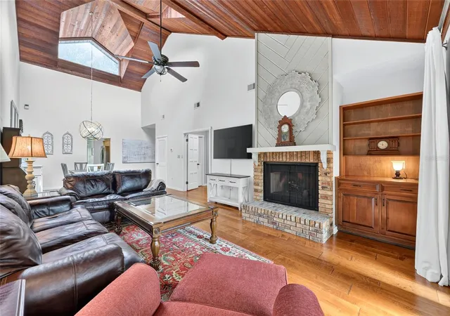 Photo 2 of Townhouse for sale at 1731 Se Clatter Brg Rd, Ocala, FL 34471 | MLS# OM733760 | Listing updated on 2026-10-13