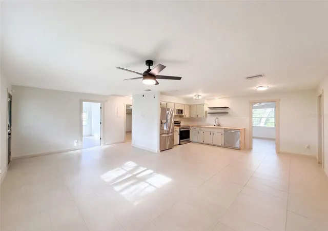 Photo 3 of Single family home for sale at 34390 Orchid Pkwy, Dade City, FL 33523 | MLS# O6448707 | Listing updated on 2026-10-10