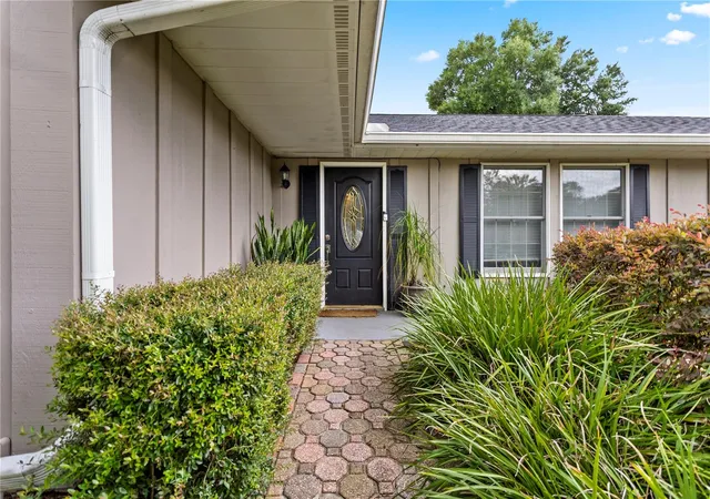 Photo 1 of Single family home for sale at 1818 Crownwood Dr, Orlando, FL 32810 | MLS# O6448709 | Listing updated on 2026-10-21