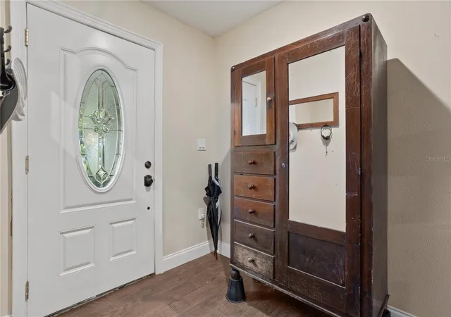 Photo 2 of Single family home for sale at 1818 Crownwood Dr, Orlando, FL 32810 | MLS# O6448709 | Listing updated on 2026-10-21