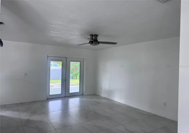 Photo 2 of Single family home for sale at 5208 Carrollwood Meadows Dr, Tampa, FL 33625 | MLS# TB8556623 | Listing updated on 2026-10-10