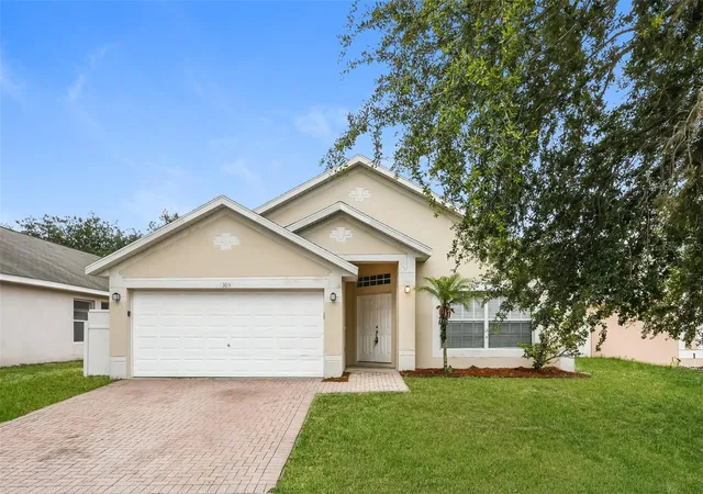 Single family home for sale at 305 Weatherby Pl, HAINES CITY, FL 33844 | MLS# C7531808