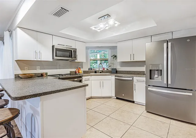 Photo 4 of Single family home for sale at 1241 Stony Brk Ln, Dunedin, FL 34698 | MLS# TB8556632 | Listing updated on 2026-10-23