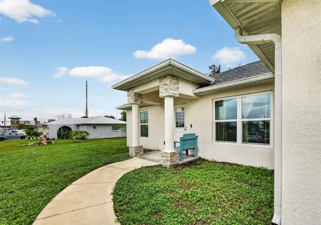 Photo 2 of Single family home for sale at 55 Rutgers Rd, Venice, FL 34293 | MLS# A4709066 | Listing updated on 2026-10-15