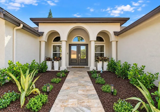 Photo 3 of Single family home for sale at 17035 Winners Cir, Odessa, FL 33556 | MLS# TB8556635 | Listing updated on 2026-10-21