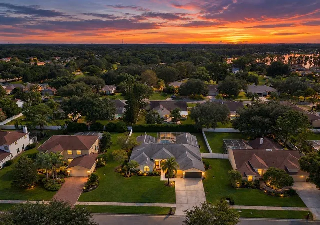 Photo 4 of Single family home for sale at 17035 Winners Cir, Odessa, FL 33556 | MLS# TB8556635 | Listing updated on 2026-10-21
