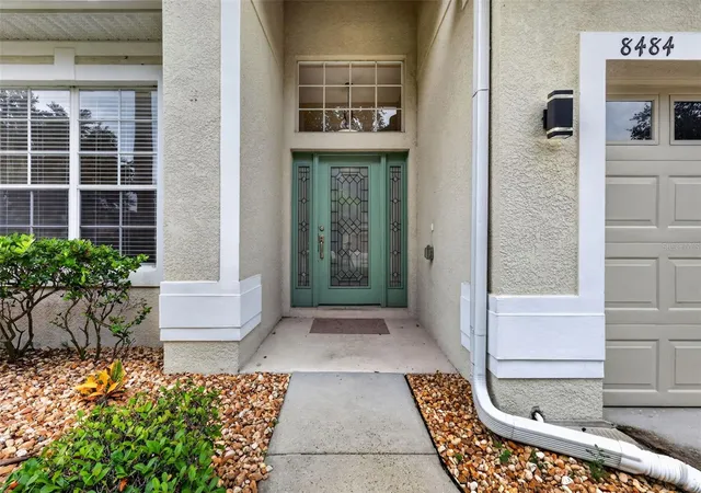 Photo 2 of Single family home for sale at 8484 Dover View Ln, Orlando, FL 32829 | MLS# OM733762 | Listing updated on 2026-10-16