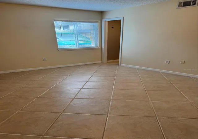 Photo 4 of Condo for sale at 1737 Parakeet Way #608, Sarasota, FL 34232 | MLS# A4709070 | Listing updated on 2026-10-14
