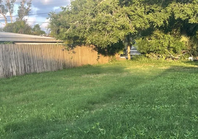 Photo 2 of Land for sale at 108 River Blvd S, Nokomis, FL 34275 | MLS# TB8556645 | Listing updated on 2026-10-22