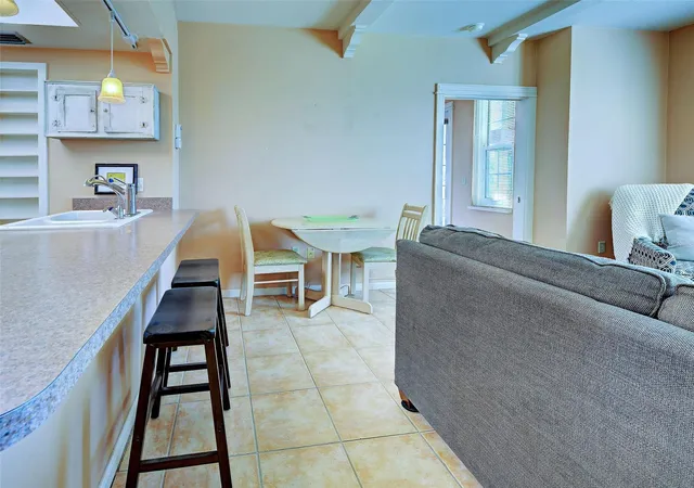 Photo 3 of Condo for sale at 238 Tampa Ave W #15C/314, Venice, FL 34285 | MLS# N6146135 | Listing updated on 2026-10-17