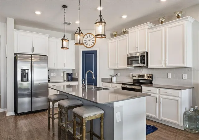 Photo 2 of Single family home for sale at 1939 Perch Hammock Loop, Groveland, FL 34736 | MLS# G5118883 | Listing updated on 2026-10-10