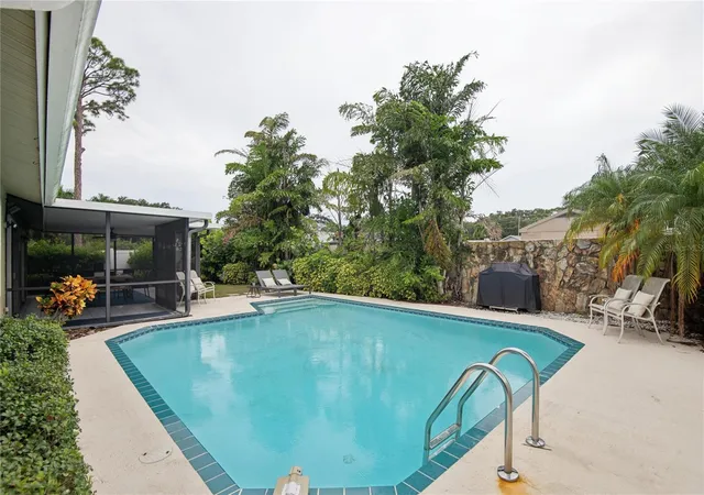 Photo 4 of Single family home for sale at 13511 Rustic Pines Blvd S, Seminole, FL 33776 | MLS# O6448733 | Listing updated on 2026-10-10