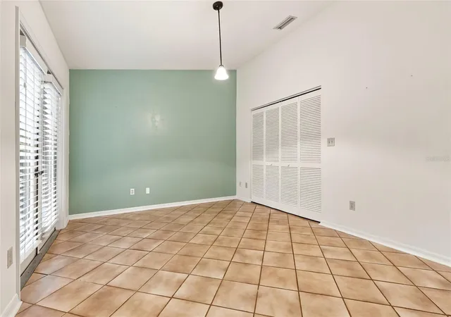 Photo 4 of Townhouse for sale at 916 NW 124th Drive, Newberry, FL 32669 | MLS# GC544081 | Listing updated on 2026-10-14