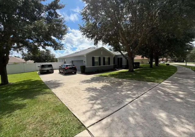 Photo 3 of Single family home for sale at 2757 Breezy Meadow Rd, Apopka, FL 32712 | MLS# O6448739 | Listing updated on 2026-10-10