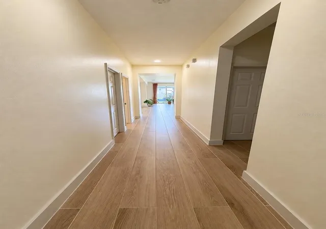 Photo 4 of Single family home for sale at 2757 Breezy Meadow Rd, Apopka, FL 32712 | MLS# O6448739 | Listing updated on 2026-10-10