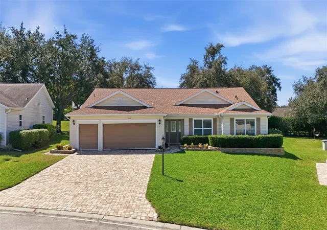 Photo 1 of Single family home for sale at 24809 Riverboat Bnd, Leesburg, FL 34748 | MLS# G5118885 | Listing updated on 2026-10-20