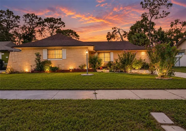 Photo 1 of Single family home for sale at 4712 Stony Brk Ln, Orlando, FL 32808 | MLS# S5159230 | Listing updated on 2026-10-13