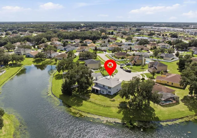 Photo 4 of Single family home for sale at 207 Redwood Bark Trl, Kissimmee, FL 34758 | MLS# O6448744 | Listing updated on 2026-10-10