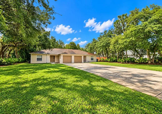Photo 1 of Multi family home for sale at 3779 Red Oak Ct, Lake Wales, FL 33898 | MLS# P4940120 | Listing updated on 2026-10-14