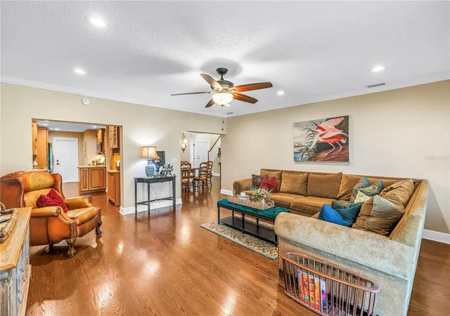 Photo 4 of Townhouse for sale at 868 Glades Ct NE, Saint Petersburg, FL 33702 | MLS# TB8556673 | Listing updated on 2026-10-22