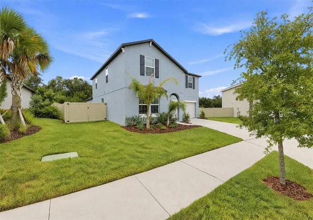 Photo 2 of Single family home for sale at 4974 Eagle Rock Dr, Wimauma, FL 33598 | MLS# O6448758 | Listing updated on 2026-10-10