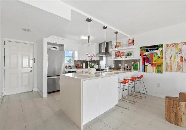 Photo 2 of Condo for sale at 9393 Midnight Pass Rd #606, Sarasota, FL 34242 | MLS# A4709085 | Listing updated on 2026-10-29