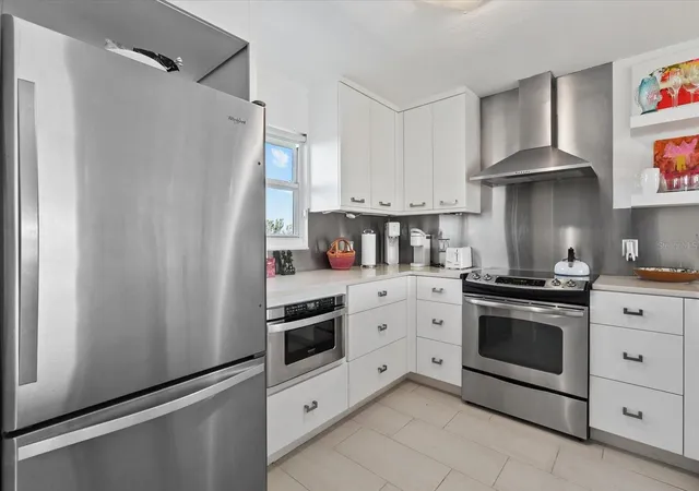 Photo 4 of Condo for sale at 9393 Midnight Pass Rd #606, Sarasota, FL 34242 | MLS# A4709085 | Listing updated on 2026-10-29