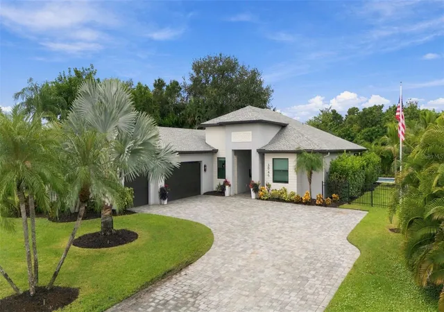 Photo 1 of Single family home for sale at 3946 Country View Dr, Sarasota, FL 34233 | MLS# A4709086 | Listing updated on 2026-10-10
