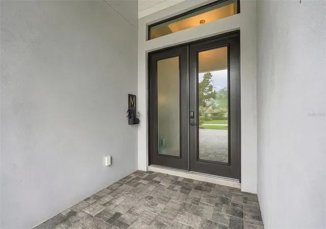 Photo 3 of Single family home for sale at 3946 Country View Dr, Sarasota, FL 34233 | MLS# A4709086 | Listing updated on 2026-10-10