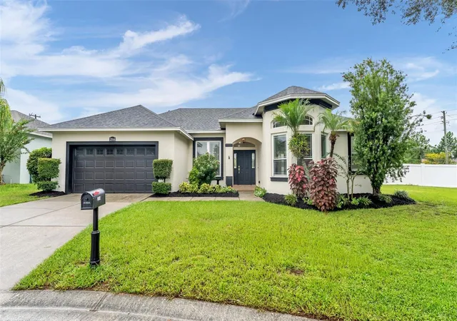 Photo 2 of Single family home for sale at 2514 Colonel Frd Dr, Lakeland, FL 33813 | MLS# L4965674 | Listing updated on 2026-10-09