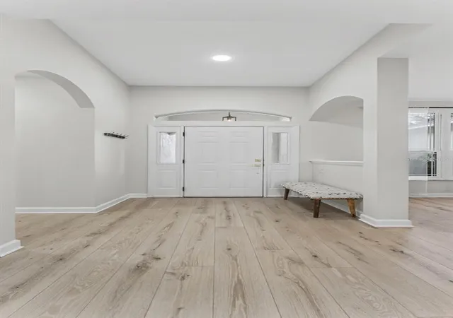 Photo 4 of Single family home for sale at 2514 Colonel Frd Dr, Lakeland, FL 33813 | MLS# L4965674 | Listing updated on 2026-10-10