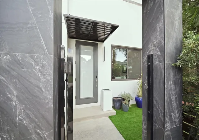 Photo 3 of Single family home for sale at 2476 Floyd St, Sarasota, FL 34239 | MLS# A4709087 | Listing updated on 2026-10-09