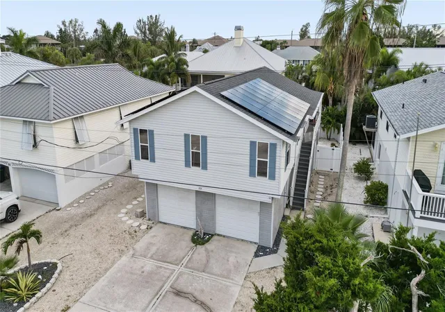 Single family home for sale at 264 S Harbor Dr, HOLMES BEACH, FL 34217 | MLS# A4709088