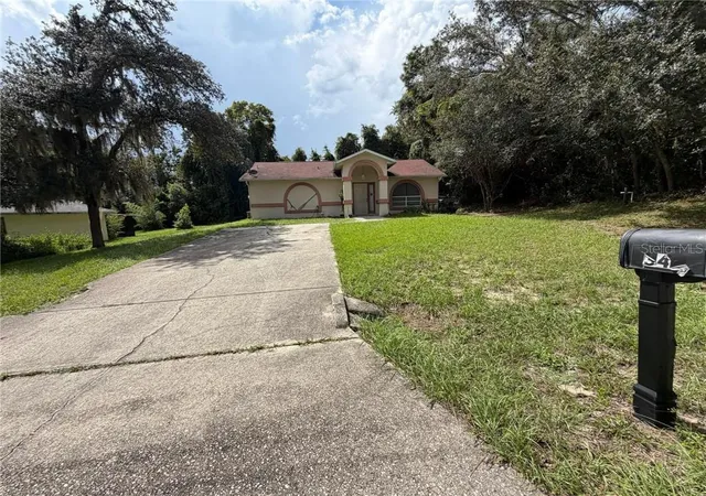 Photo 3 of Single family home for sale at 344 S Fitzpatrick Ave, Inverness, FL 34453 | MLS# CC858479 | Listing updated on 2026-10-09