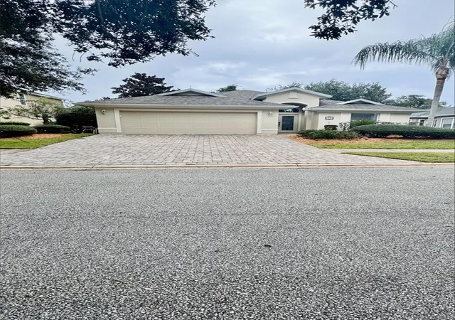 Photo 1 of Single family home for sale at 74 Southlake Dr, Palm Coast, FL 32137 | MLS# FC322026 | Listing updated on 2026-10-09