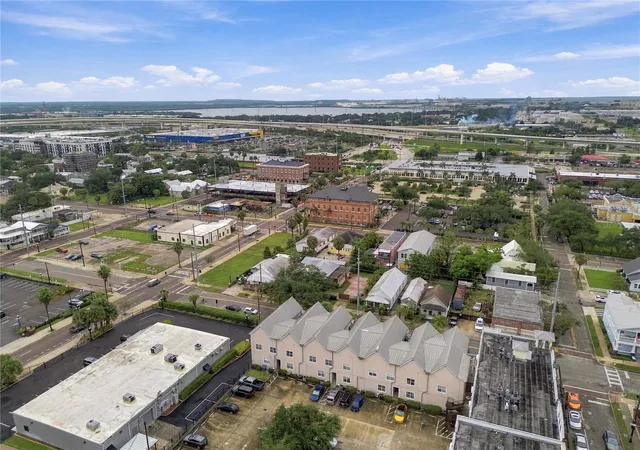 Photo 3 of Condo for sale at 2002 E 5th Avenue #114, Tampa, FL 33605 | MLS# TB8556700 | Listing updated on 2026-10-10