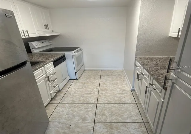 Photo 3 of Condo for sale at 778 Ridenhour Cir #778, Orlando, FL 32809 | MLS# O6448774 | Listing updated on 2026-10-10