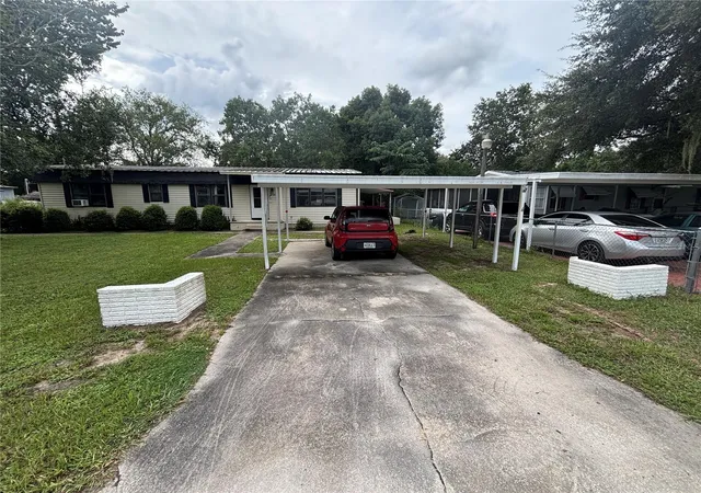 Photo 3 of Manufactured home for sale at 3728 NE 59th Avenue, Silver Springs, FL 34488 | MLS# OM733772 | Listing updated on 2026-10-10