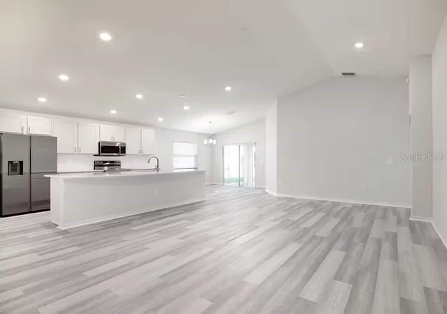 Photo 4 of Single family home for sale at 12336 Alteza Cir, Riverview, FL 33579 | MLS# L4965677 | Listing updated on 2026-10-09