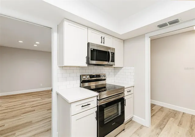 Photo 3 of Condo for sale at 6616 Sweetbriar Ln, Lakeland, FL 33813 | MLS# L4965678 | Listing updated on 2026-10-10