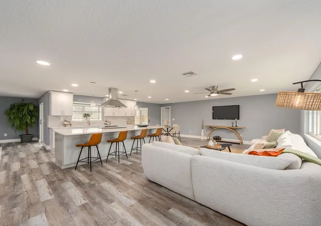 Photo 3 of Single family home for sale at 1825 Yale Dr, Clearwater, FL 33765 | MLS# TB8556719 | Listing updated on 2026-10-13