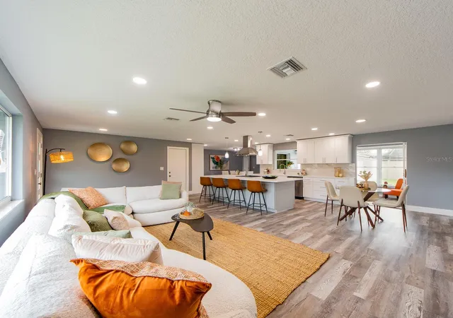 Photo 4 of Single family home for sale at 1825 Yale Dr, Clearwater, FL 33765 | MLS# TB8556719 | Listing updated on 2026-10-13