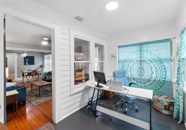 Photo 2 of Single family home for sale at 1527 13th Street S, Saint Petersburg, FL 33705 | MLS# TB8556727 | Listing updated on 2026-10-10