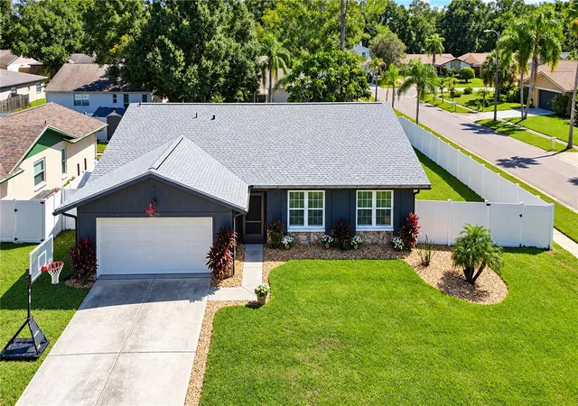 Photo 1 of Single family home for sale at 16201 Parkside Dr, Tampa, FL 33624 | MLS# TB8556729 | Listing updated on 2026-10-25