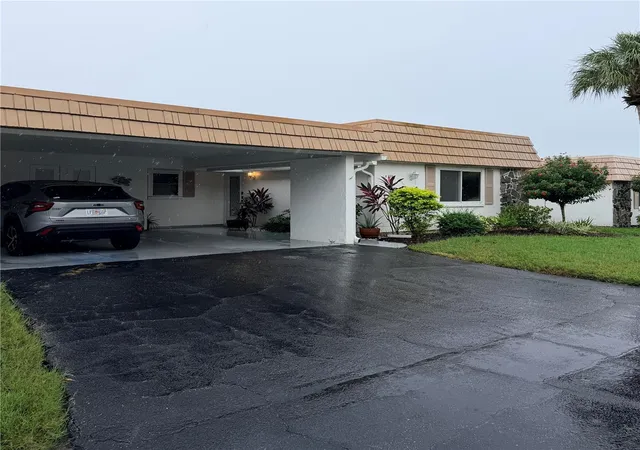 Photo 1 of Single family home for sale at 2320 Aquabluff Pl #V274, Sarasota, FL 34231 | MLS# A4709108 | Listing updated on 2026-10-11