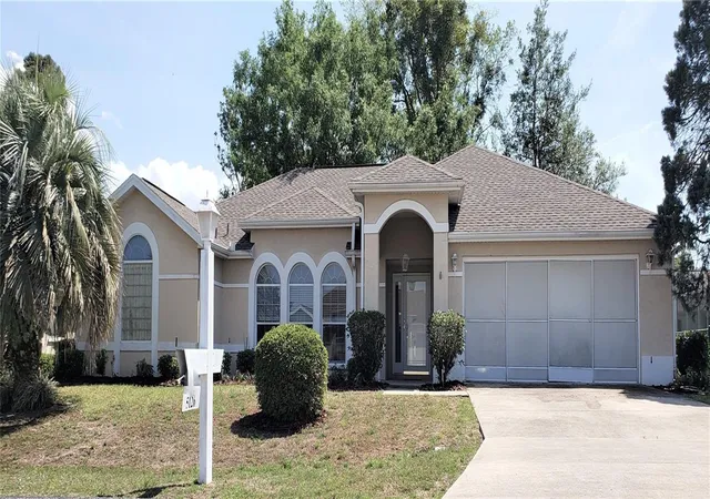Photo 1 of Single family home for sale at 5126 Nw 21st Loop, Ocala, FL 34482 | MLS# OM733774 | Listing updated on 2026-10-11