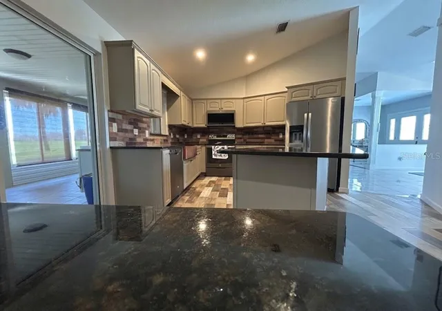Photo 4 of Single family home for sale at 2445 NW 53rd Avenue Rd, Ocala, FL 34482 | MLS# V4951752 | Listing updated on 2026-10-10