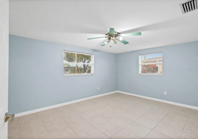 Photo 3 of Single family home for sale at 4004 Scarlet Maple Dr, Holiday, FL 34691 | MLS# TB8556741 | Listing updated on 2026-10-10