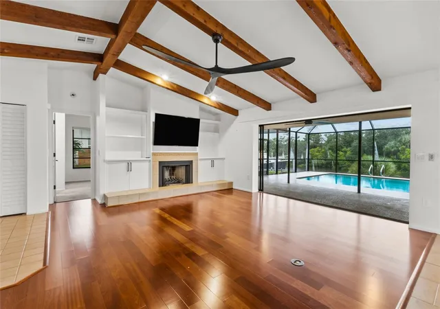 Photo 4 of Single family home for sale at 5424 America Dr, Sarasota, FL 34231 | MLS# A4709112 | Listing updated on 2026-10-10